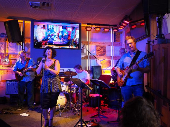 Souzi D Wilson and the Cool Mints