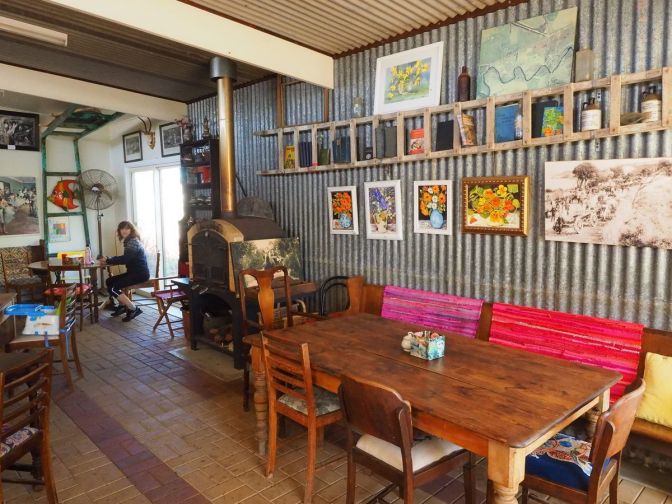 The Frog and Roses Cafe