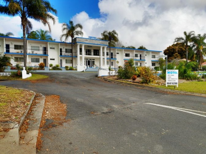 The impressive Plantation Motel