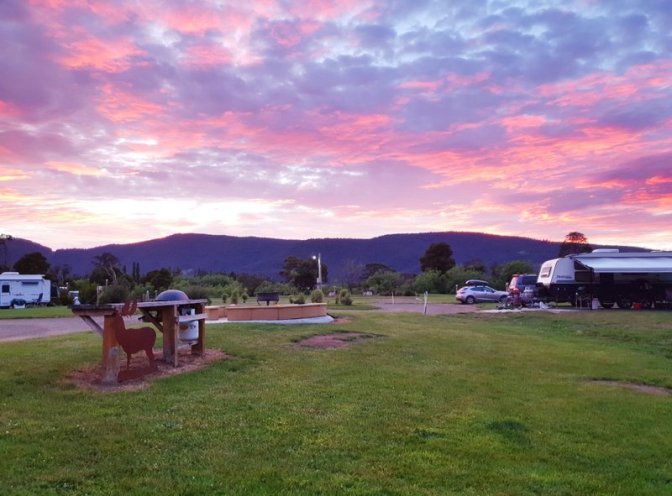 Sunny mornings over the Houn River
